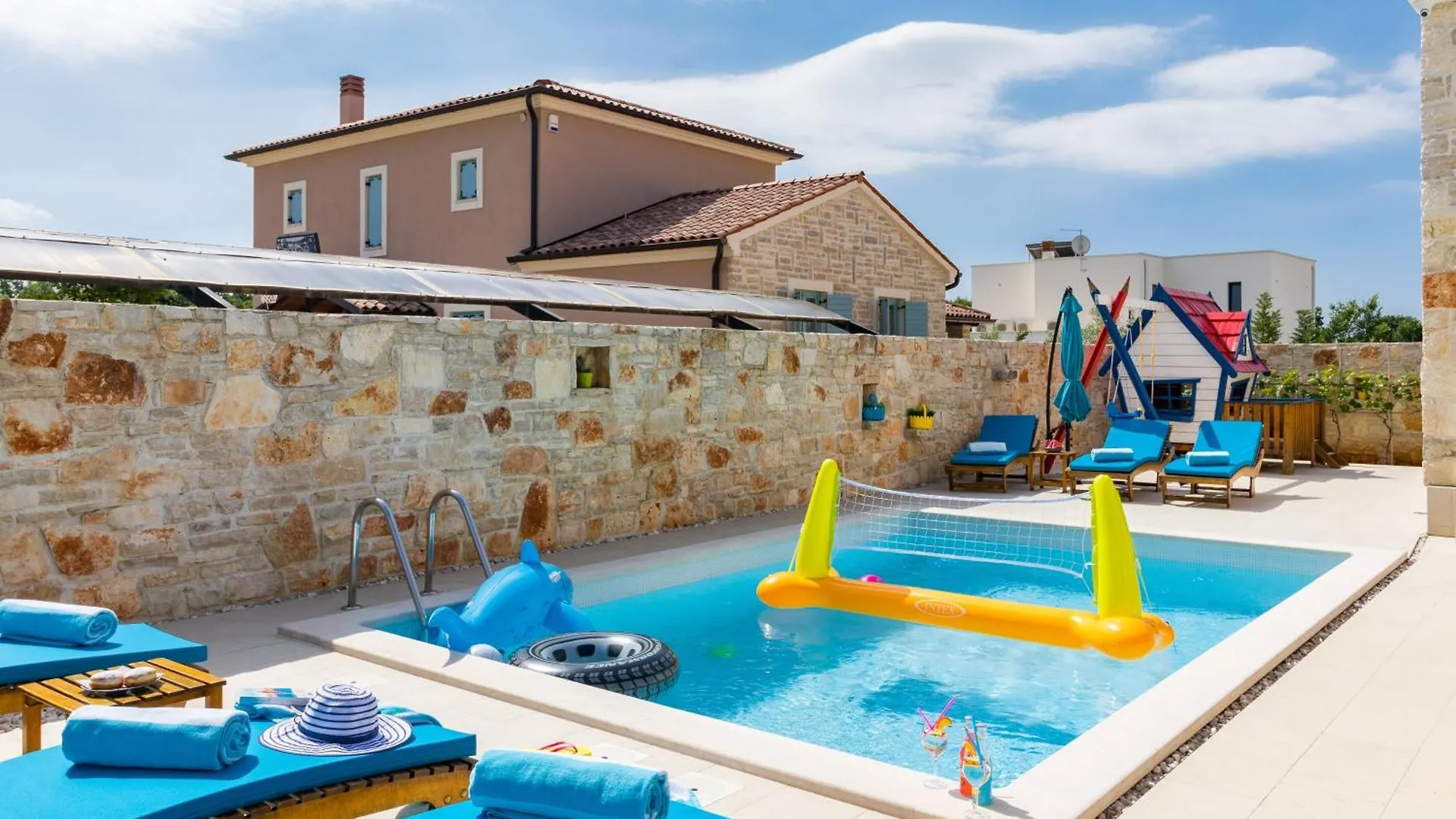 Villa Batana, A Warm, Private And Pet Friendly Villa Svetvinčenat