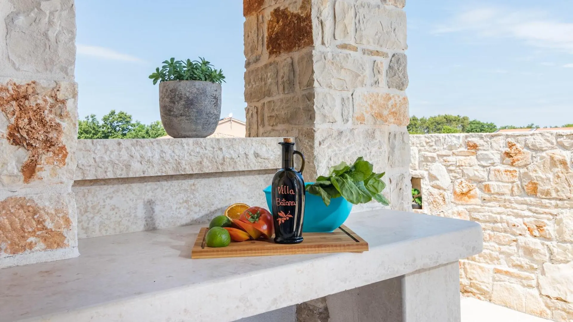 Villa Batana, A Warm, Private And Pet Friendly Villa Svetvinčenat 0*,